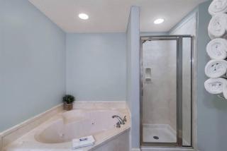 Lighthouse on the Bay 2206- Elegant condo-Lazy River and Bay Views - Orange Beach - 4