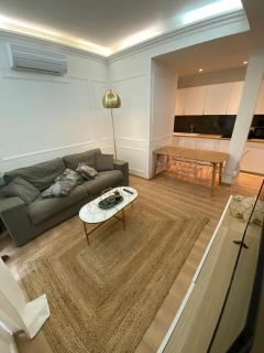 Lovely Spacious Large Patio Heart of Monaco - 6