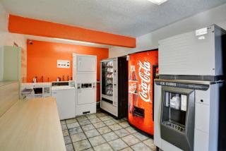 Motel 6-Southington, CT - Hartford - Southington - 1