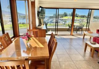 Vista Marina - 2 bedroom Apartment - Amazing views & location - Bermagui - 4