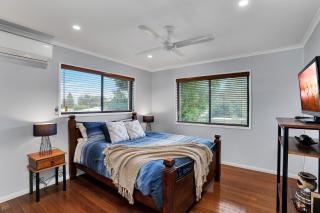 Unit 2 of 6 Indigo Avenue Rainbow Beach - 2