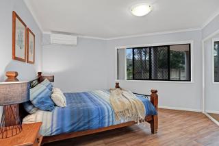Unit 2 of 6 Indigo Avenue Rainbow Beach - 4