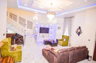 Executive 4 bedroom house - Lagos - 7