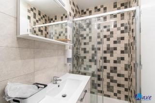 MODERN apartments WAVE near the AIRPORT - Velika Gorica - 9