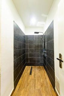Douala-Bonapriso: Superbe Appartement - 5