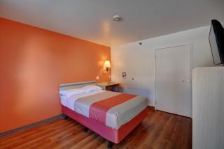 Motel 6-Windsor Locks, CT - Hartford - Windsor Locks - 7