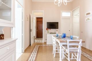 Stazione Notarbartolo Bright & Cozy Apartment - Palermo - 5