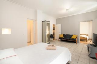 Scent Of Freedom Apartment Renovated - Atene - 6
