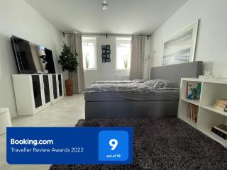 Barrierefrei - 24Std-CHECK-IN kontaktlos - Kingsize Bed - W-LAN - Parkplatz W 3 - Bückeburg - 5