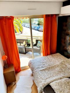 Bel appartement à 50m de la plage, 2 pièces climatisées, parking privé - Antibes - 2