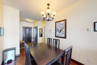 The Crescent 104 - 1