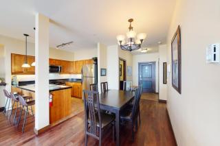 The Crescent 104 - 0