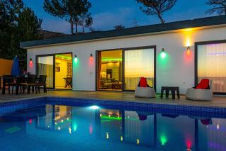 Nilo - Kalkan'da 2+1 Muhafazakar Tatil Villası - Kas - 8