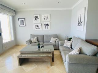 D9 Espectacular y moderno apartamento en primera línea - Estepona - Sinfonia del Mar - 4