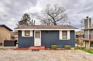 Quaint Table Rock Lake Hideout with Pool Access - Reeds Spring - 8