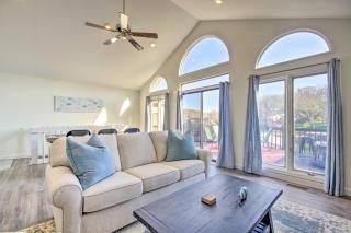 Boat Slip, Fire Pit Lakefront Sunrise Beach Home! - Sunrise Beach - 7