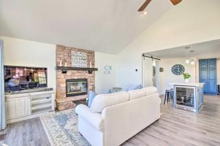 Boat Slip, Fire Pit Lakefront Sunrise Beach Home! - Sunrise Beach - 5