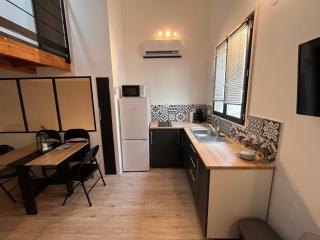 Grand studio contemporain avec mezzanine - 4