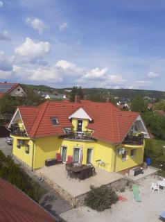 Csikós Apartman - Gyenesdiás - 9
