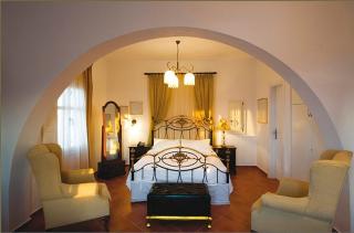 Pegados Villas - Chora Folegandros - 8