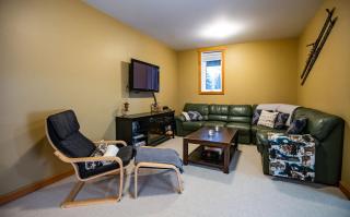 Stoke Cabin by Revelstoke Vacations - Revelstoke - 3