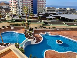 Modern 2-Bedroom Apartment with Stunning View - Adeje - 1