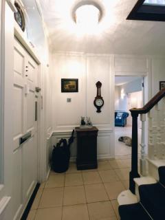 Manor House of Cheshunt- Historic Villa - 1