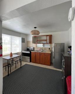 cozy house with jacuzzy - 6