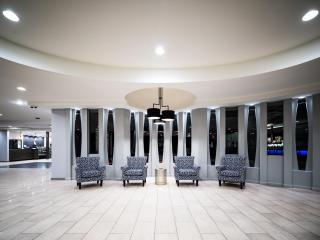 Holiday Inn Newark International Airport - Newark - 4