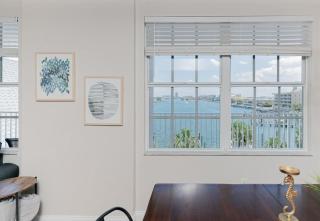 NEW Beach Condo 5 min walk to the Beach Sleeps 9 - 5