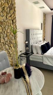 KND Living Concept - Standard Room - Heraklio - 0