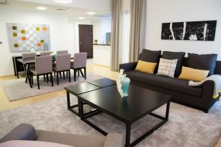 HiGuests - Charming Apt in JBR with Balcony by the Beach - Dubai - 3