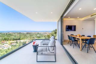 Villa Above the Blue - 1