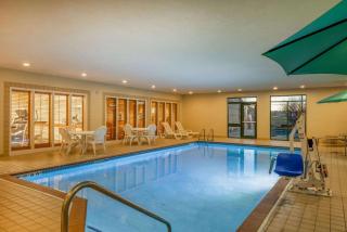 Wingate by Wyndham Gillette - Gillette - 1