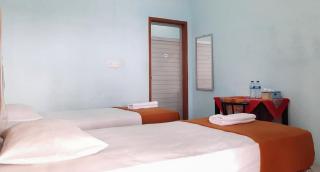 Prima Homestay Mentawai Mitra RedDoorz - Tua Pejat - 7