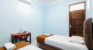 Prima Homestay Mentawai Mitra RedDoorz - Tua Pejat - 5