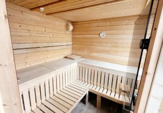 Seehaus Pippa mit Sauna and Whirlpool direkt am See - Mücheln - 5