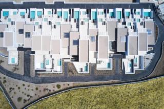 Cresanto Luxury Suites - 4