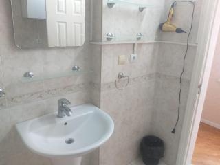 APARTAMENT AXUNDOV BAGI - Baku - 8