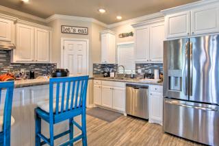 Private Dock and Boat House Lakefront Mabank Home - Mabank - 4