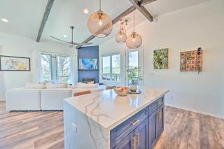 Mtn Views and Gas Fire Pit Luxe Pine Escape! - 1