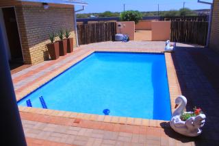 Living Quarters BNB - 7