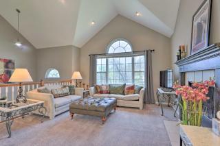 Less Than 1 Mi to Marina Family-Friendly Osage Beach Home - Osage Beach - 8