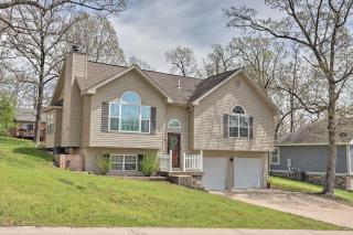 Less Than 1 Mi to Marina Family-Friendly Osage Beach Home - Osage Beach - 9