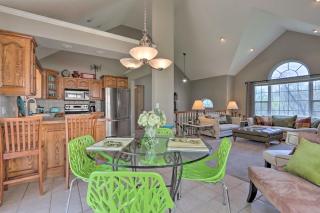 Less Than 1 Mi to Marina Family-Friendly Osage Beach Home - Osage Beach - 3