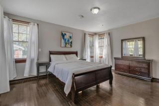 Comfy pet friendly home in Jacksonville mins to downtown’s - 3