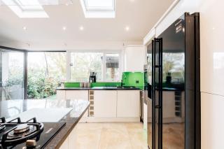 Luxury Unique Townhouse with Hottub & Pizza Oven - Bolton - 5