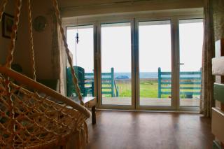 Pebbles Beach House By Air Premier - Seaford - 8