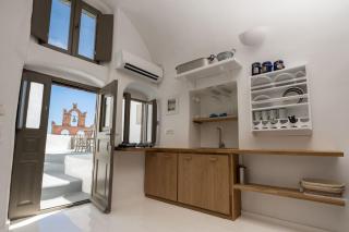 Astrea Suites "Ostria Cave Villa-outdoor Jacuzzi" - 5