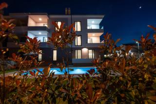 Luxury apartment Grotta with sea view and swimming pool - Premantura - 9
